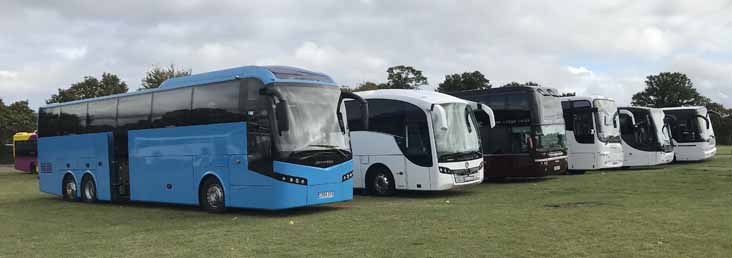 Cozy Travel SHOWBUS 2019